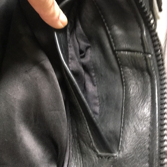 VINTAGE BLACK LEATHER WITH FRINGE - Picture 5 of 8